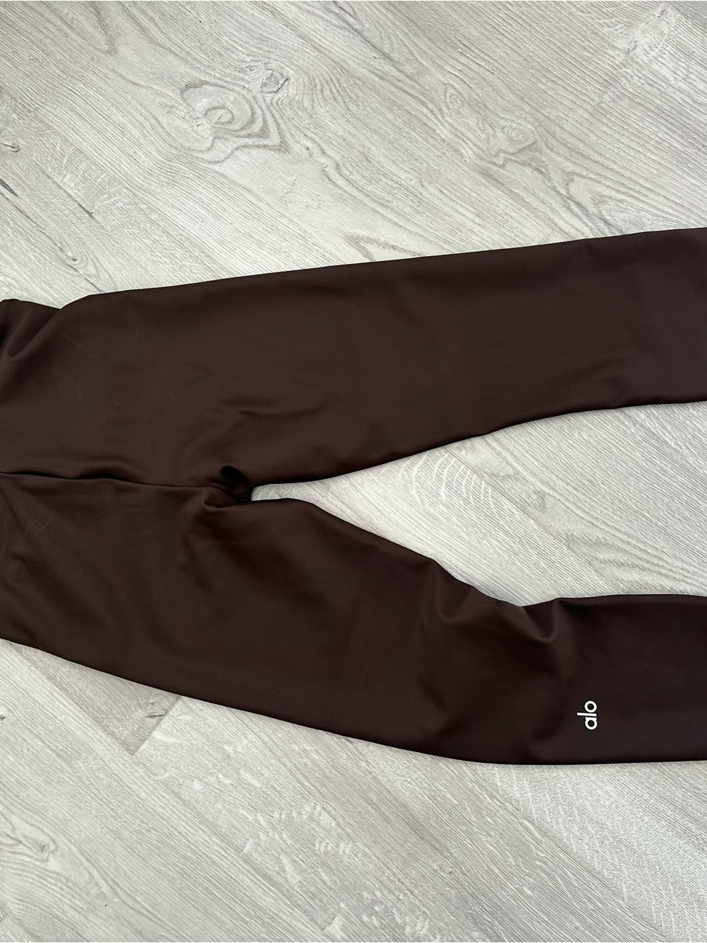 ALO Yoga Men’s Dark Brown Athletic Joggers